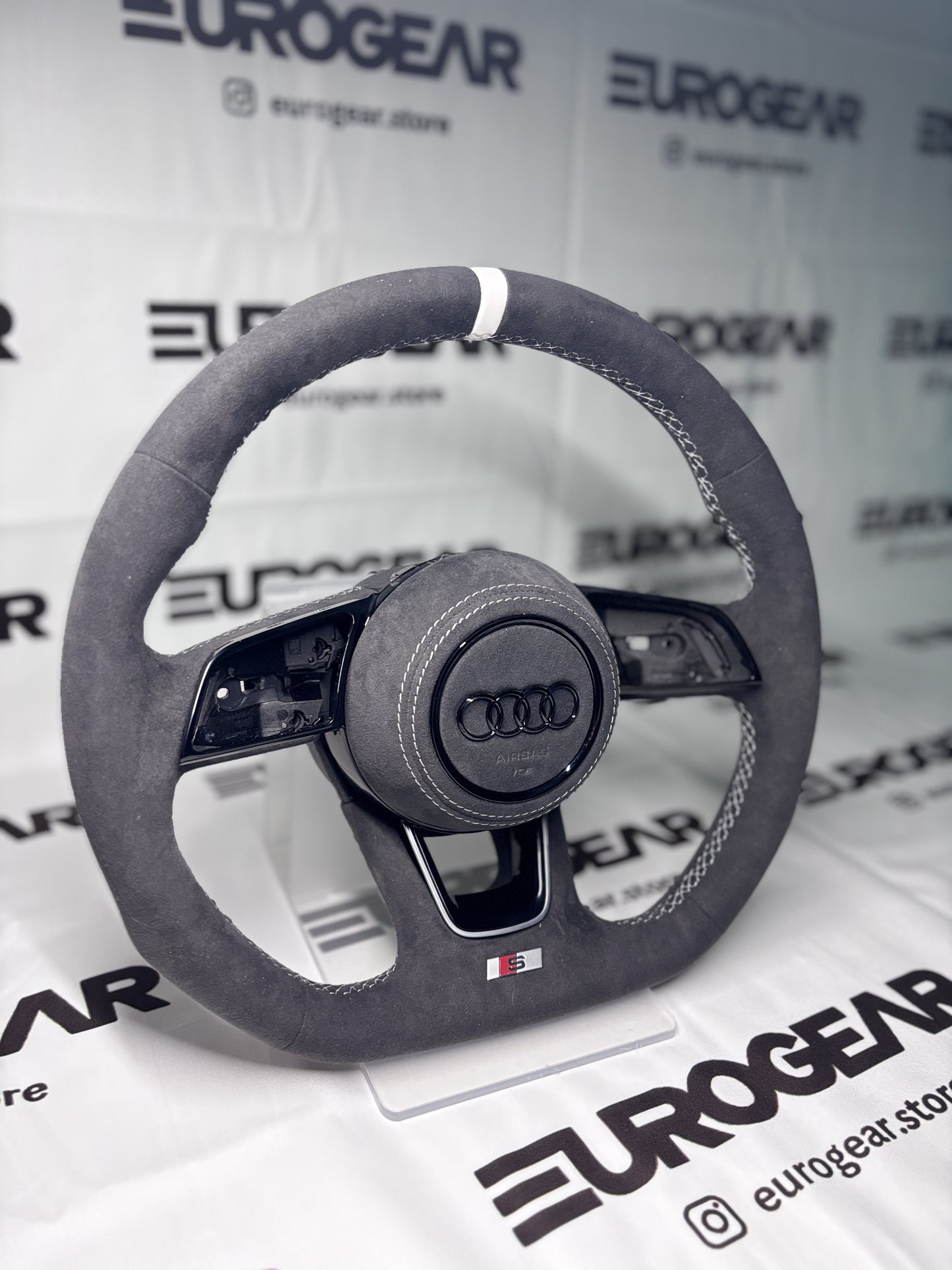 The ''Murdered" Preset Audi B9 Steering Wheel