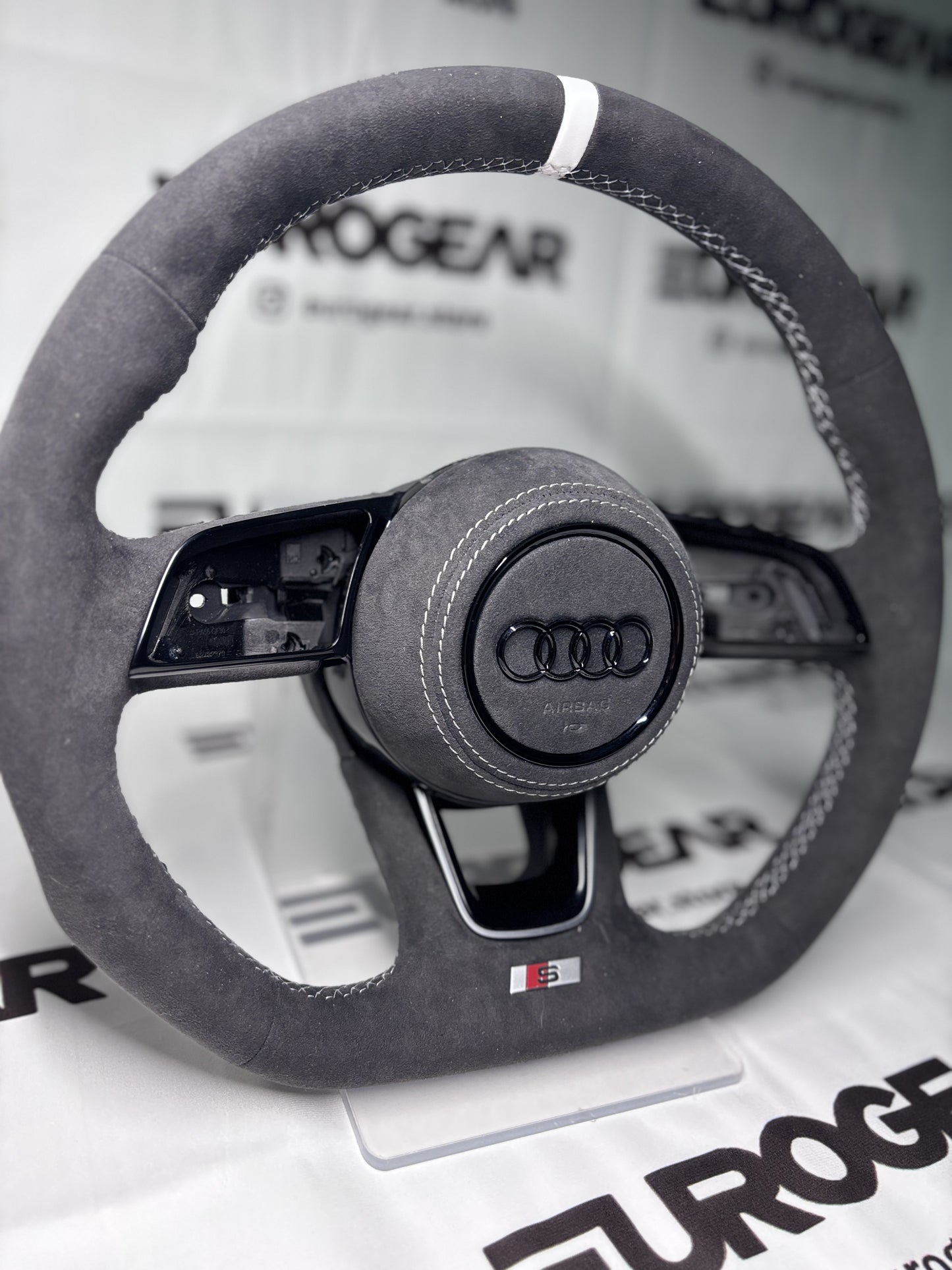 The ''Murdered" Preset Audi B9 Steering Wheel